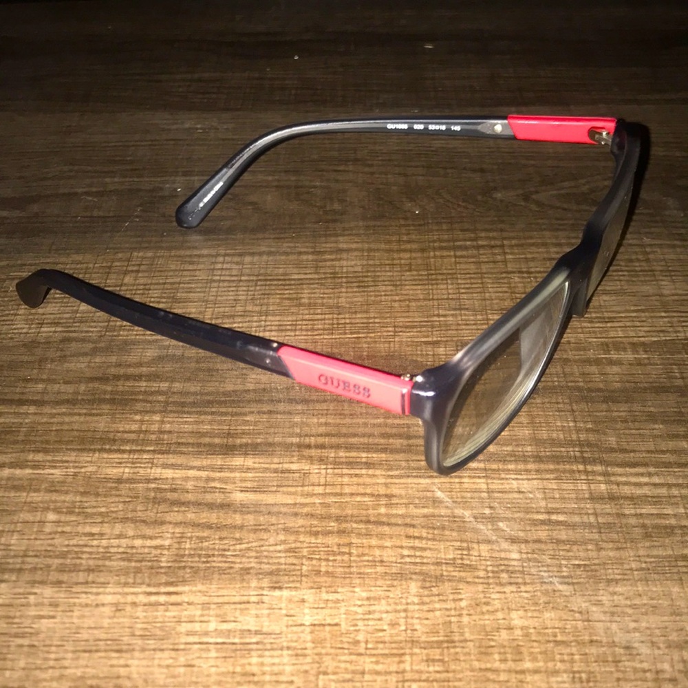 Guess glasses